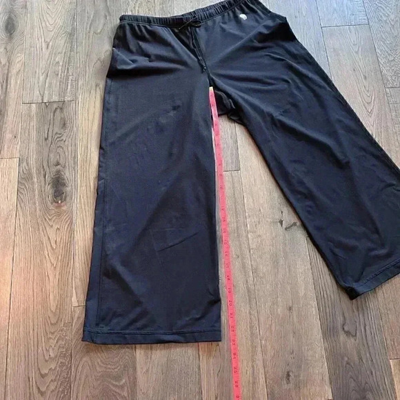 Mountain Hardware Wide Leg Crop Size S Lounge Drawstring Pull On Pants Black - Picture 5 of 8